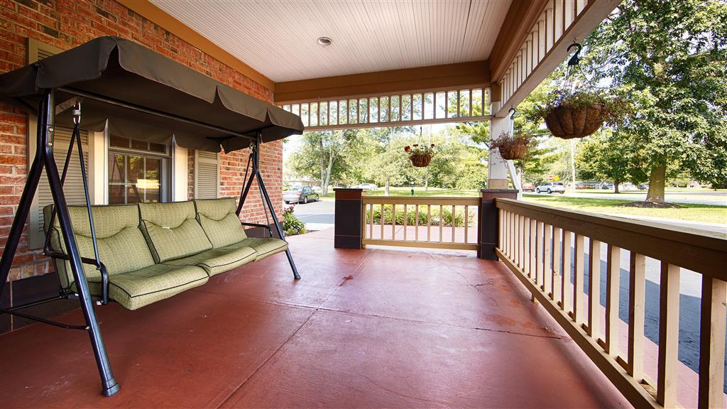 Baymont By Wyndham Indianapolis Northwest Hotel Exterior photo