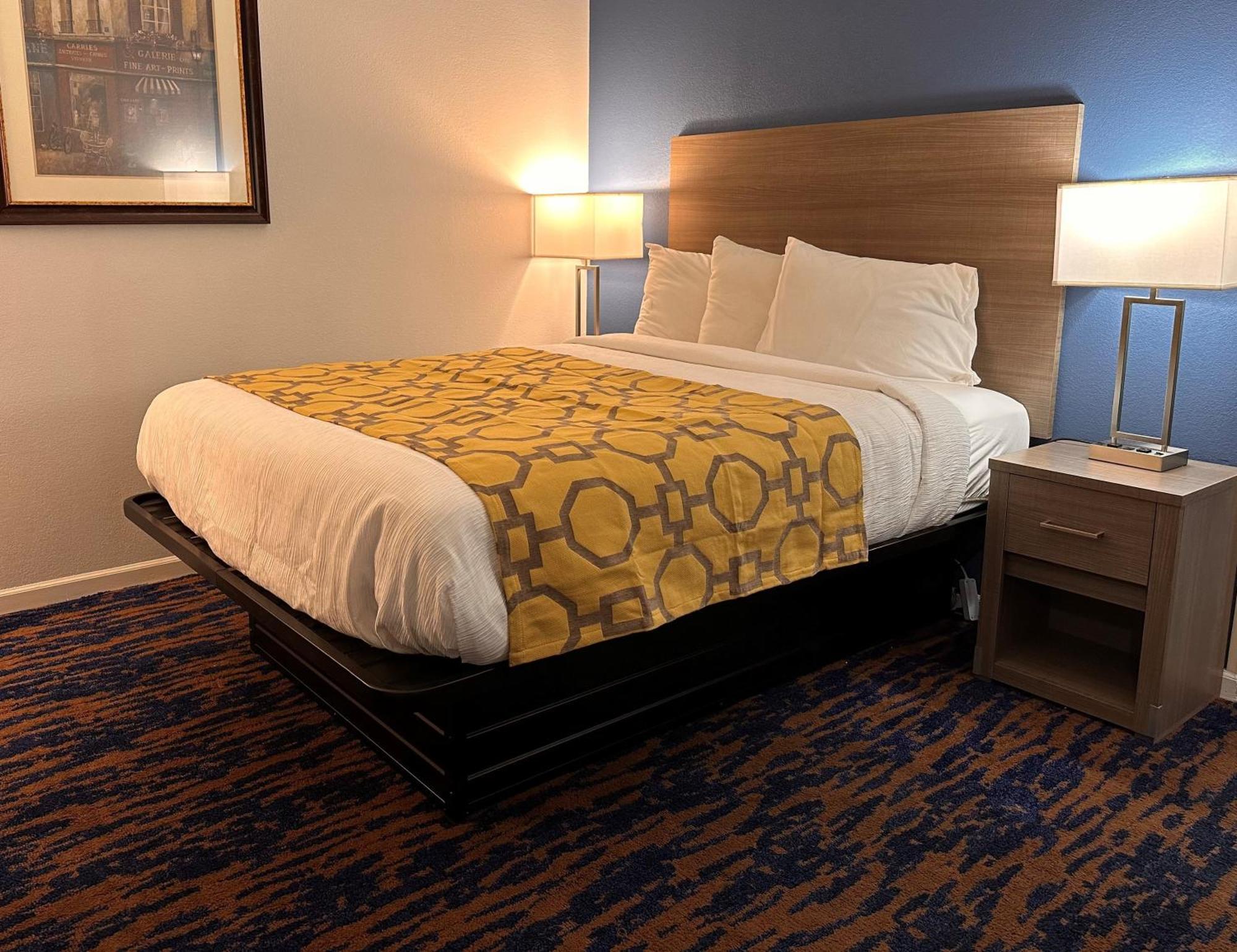 Baymont By Wyndham Indianapolis Northwest Hotel Exterior photo