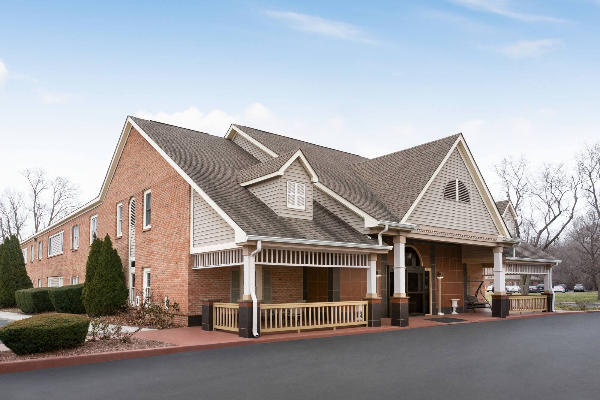 Baymont By Wyndham Indianapolis Northwest Hotel Exterior photo